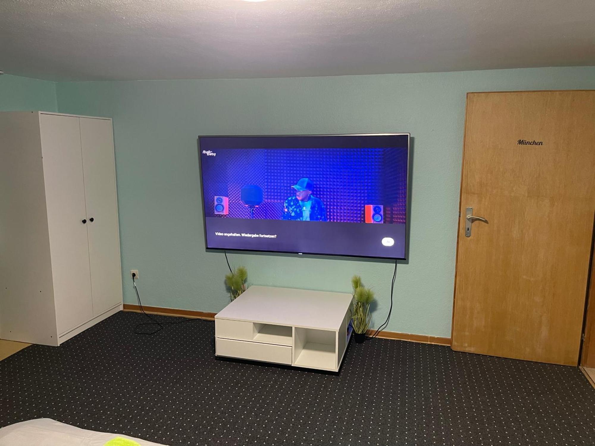 Chambre Avec 3 Lits 特里尔 外观 照片