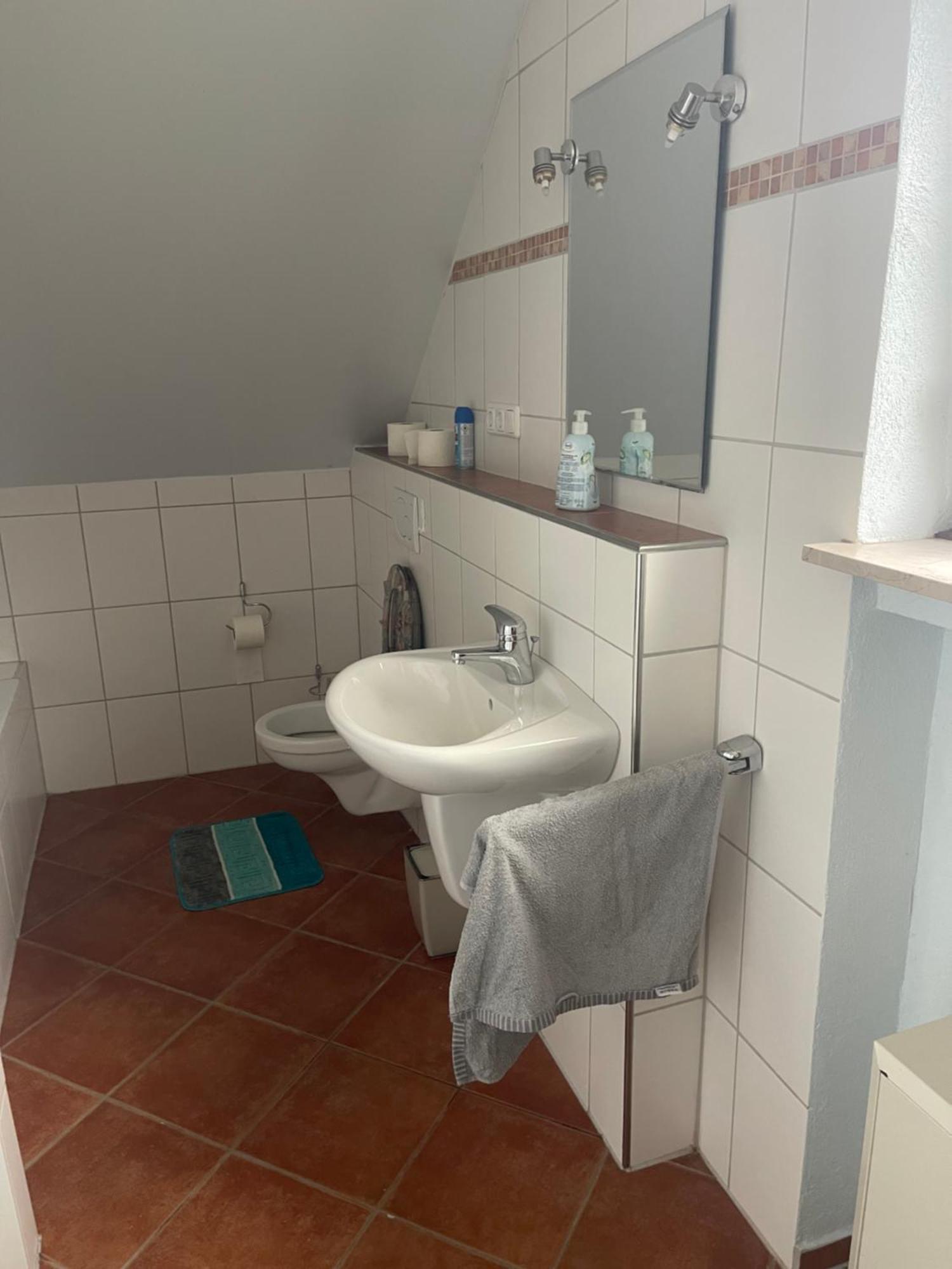 Chambre Avec 3 Lits 特里尔 外观 照片